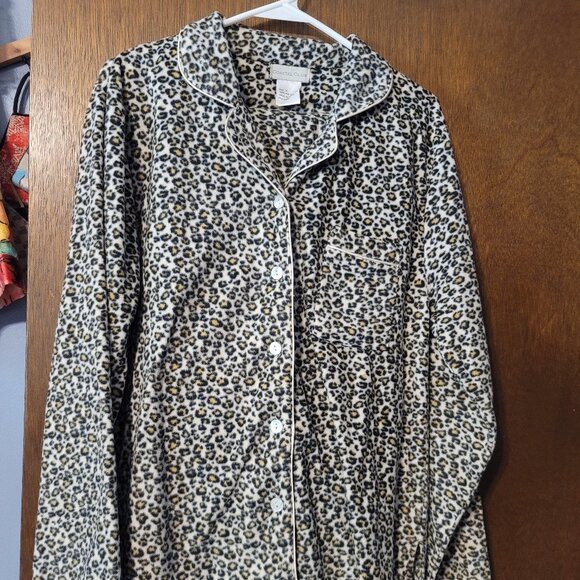 Leopard Print Fuzzy Pajamas - Picture 1 of 4